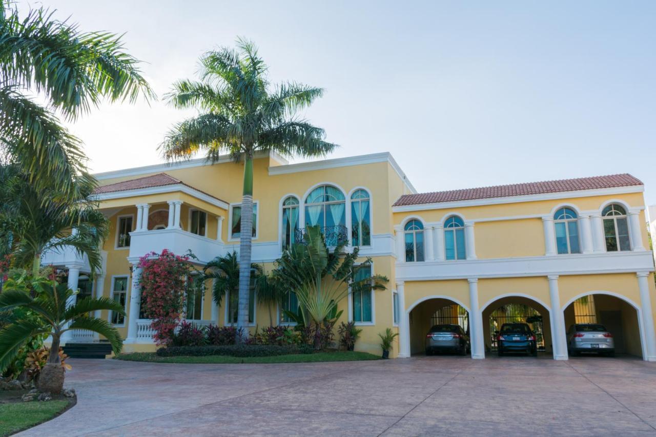 Hotel Boutique Mansion La Ceiba เมริดา ภายนอก รูปภาพ