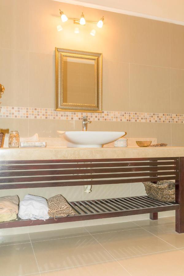 Hotel Boutique Mansion La Ceiba เมริดา ภายนอก รูปภาพ